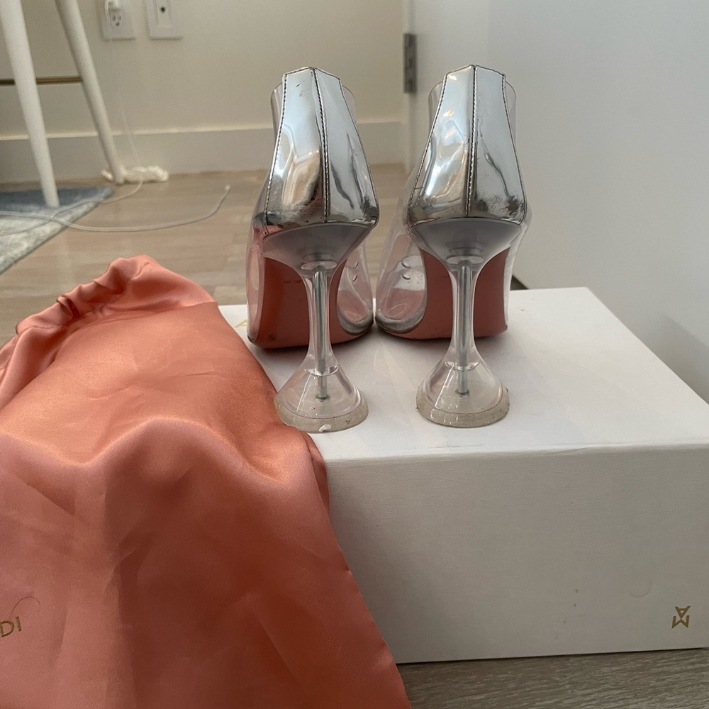 Size 5 - Picture 3 of 3